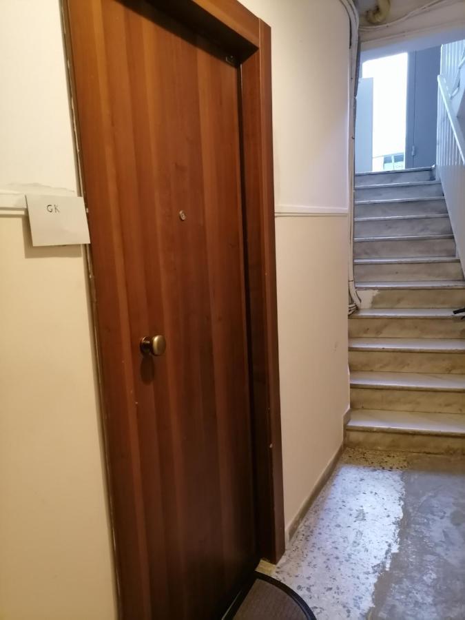 Filopappou Decent Apartment Athén Kültér fotó