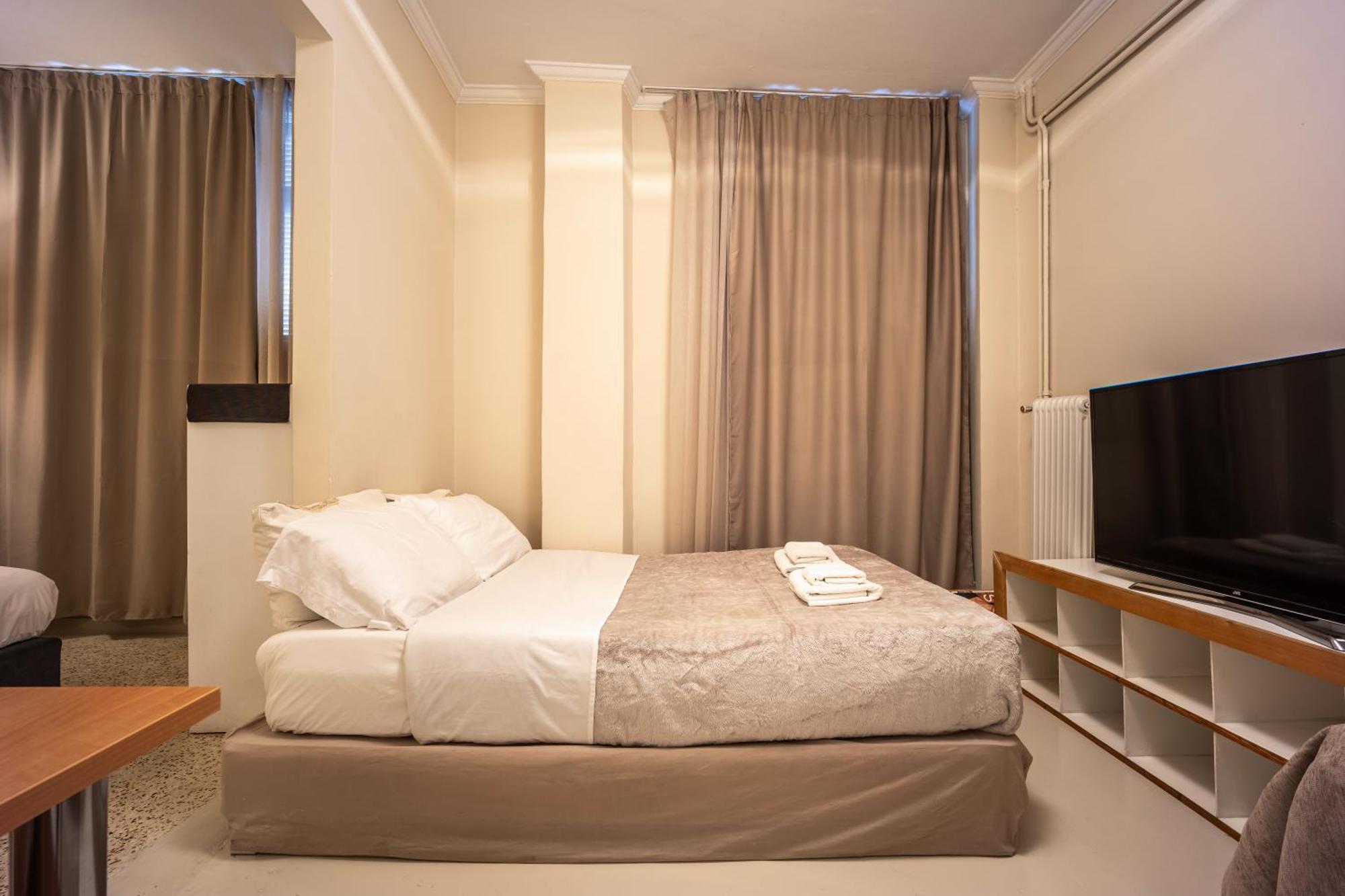 Filopappou Decent Apartment Athén Kültér fotó