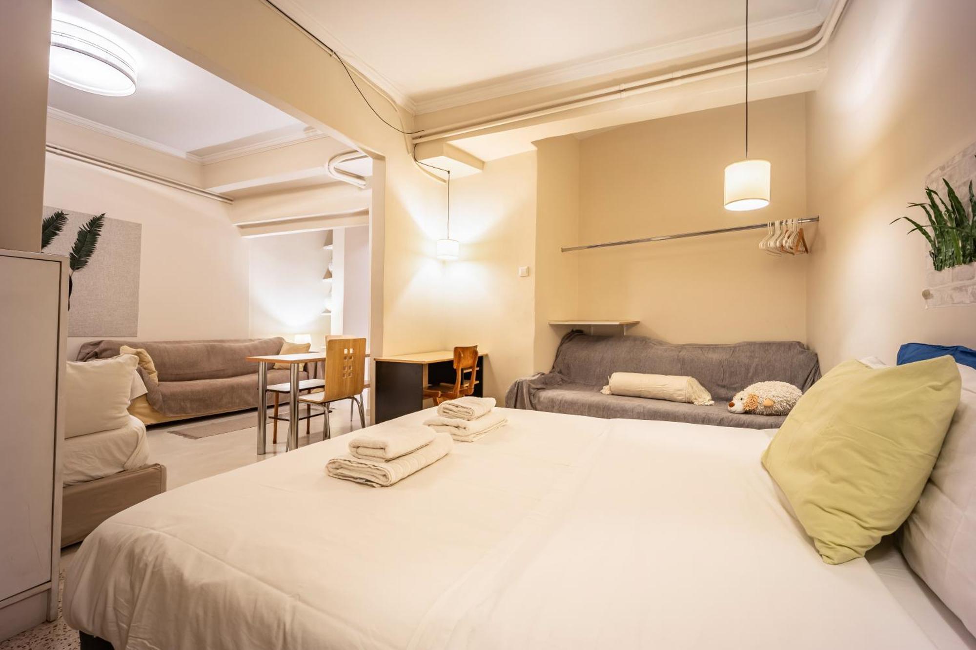 Filopappou Decent Apartment Athén Kültér fotó